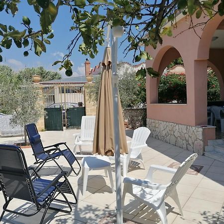 הוילה מרינלה דו סלינונטה Casa Patrizia מראה חיצוני תמונה